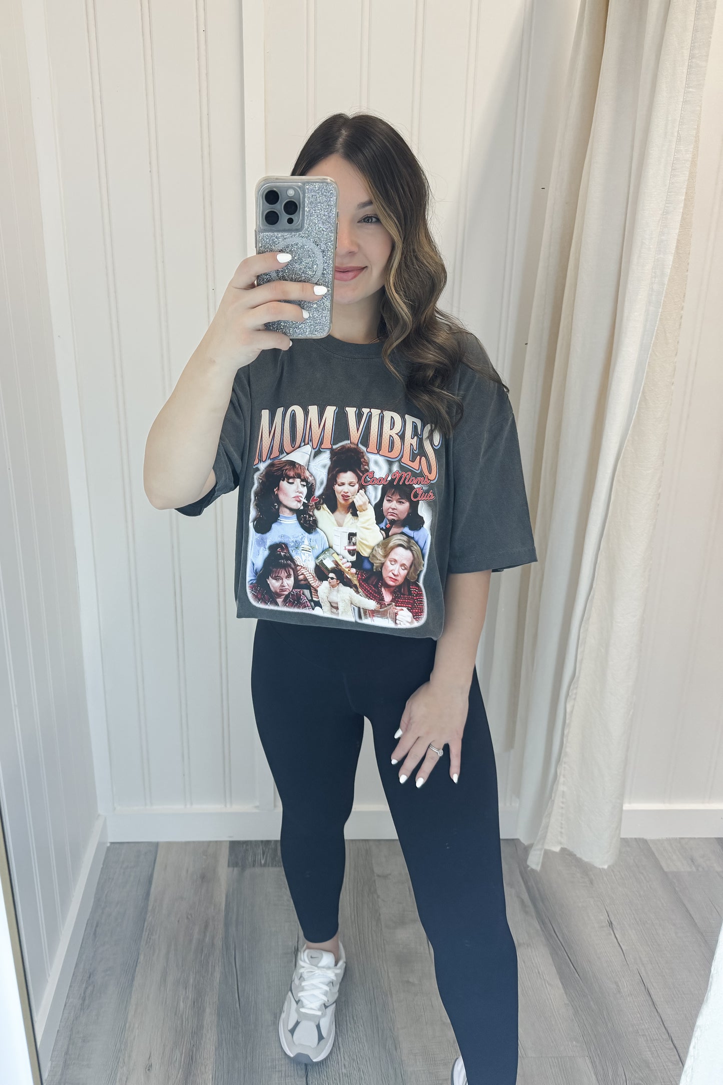 Mom Vibes Tee