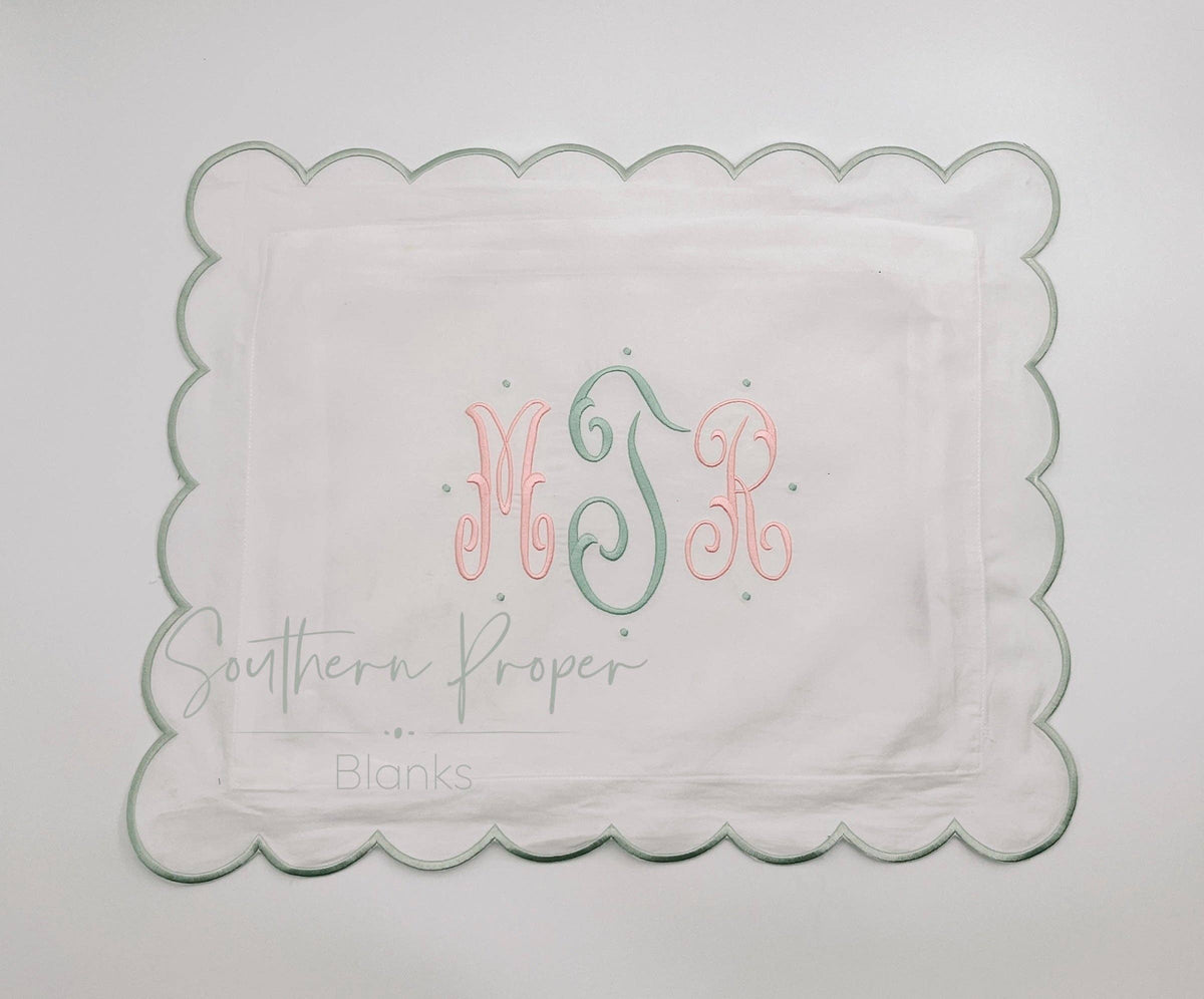 Pillowcase - Scalloped edge