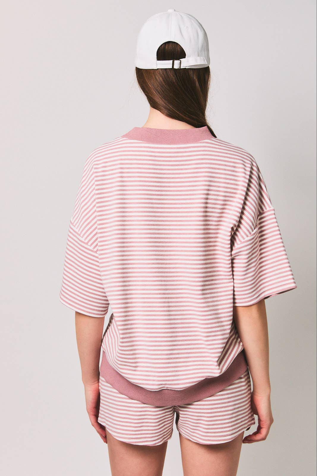 MOCK NECK SHORT SLEEVE STRIPE TOP