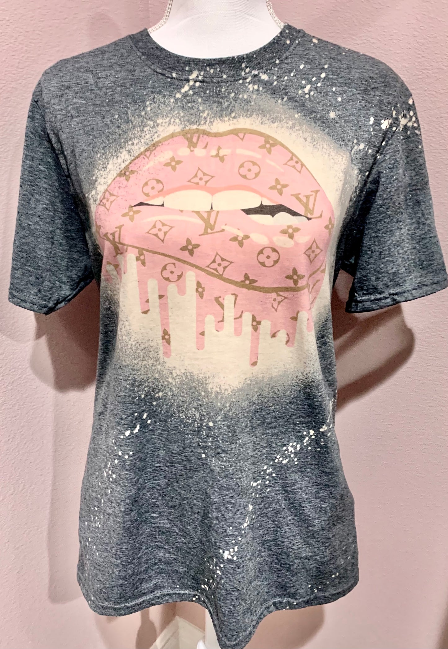 LV Lips Tee